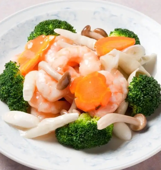 エビと季節野菜の炒め